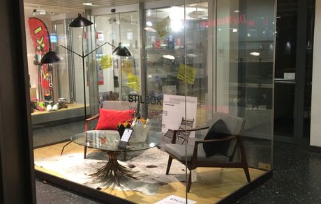 Dezember- Schaufenster Img 2714 Buma Möbelklassiker Vintage-Klassiker und Designermöbel Möbel Olten Zürich Schweiz