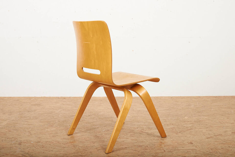 Buma update februar 2517850 Buma Möbelklassiker Vintage-Klassiker und Designermöbel Möbel Olten Zürich Schweiz
