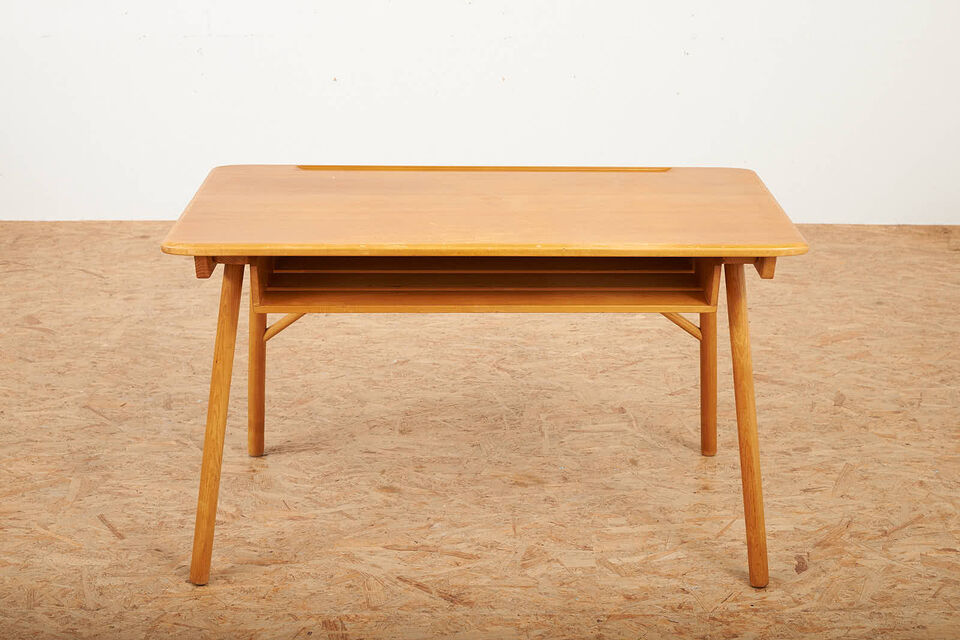 Buma update maerz 2518493 Buma Möbelklassiker Vintage-Klassiker und Designermöbel Möbel Olten Zürich Schweiz