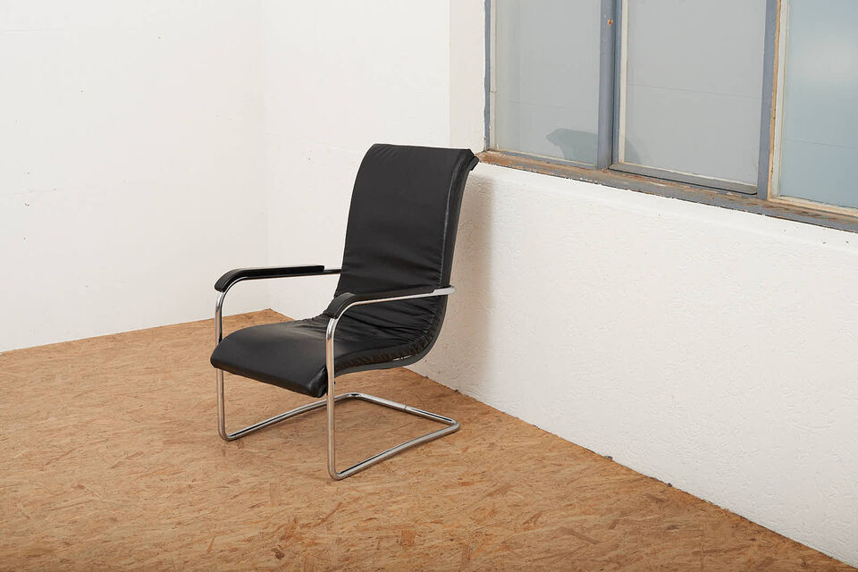 Buma update mai 2519596 Buma Möbelklassiker Vintage-Klassiker und Designermöbel Möbel Olten Zürich Schweiz