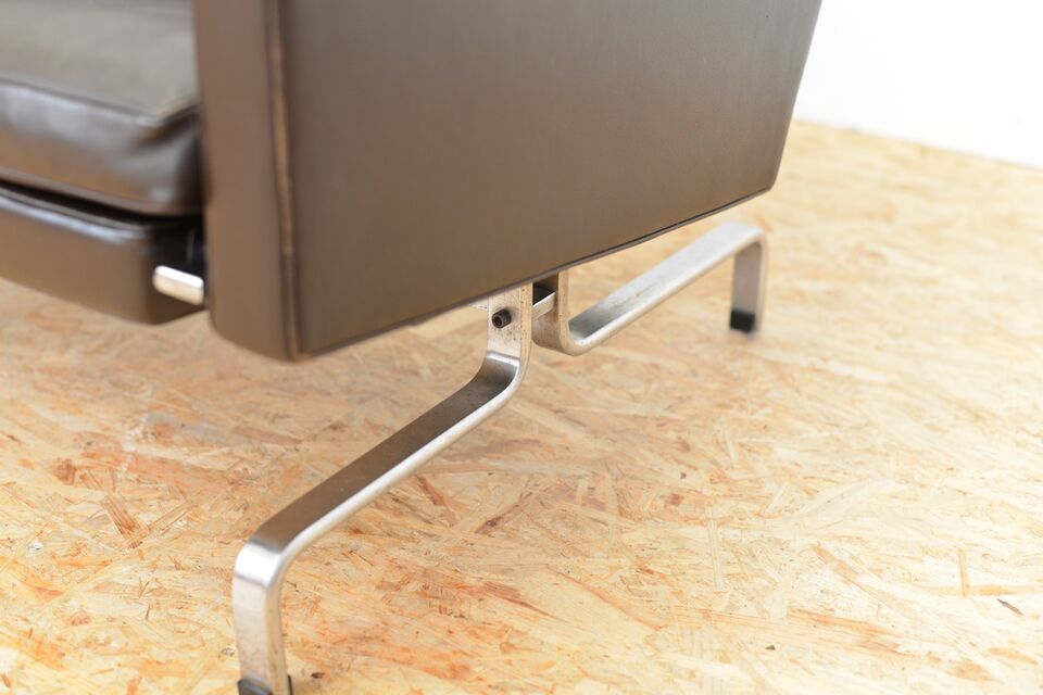 Bumadesign Designklassiker Bumadesign Designklassiker  Dsc 3921 Buma Möbelklassiker Vintage-Klassiker und Designermöbel Möbel Olten Zürich Schweiz